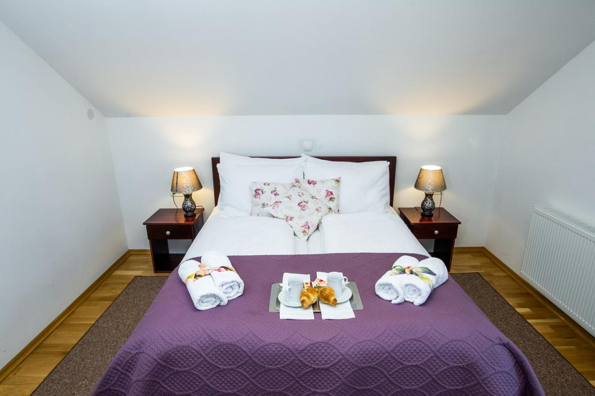 B&B Lady Of The Lake Jezerce Habitación foto