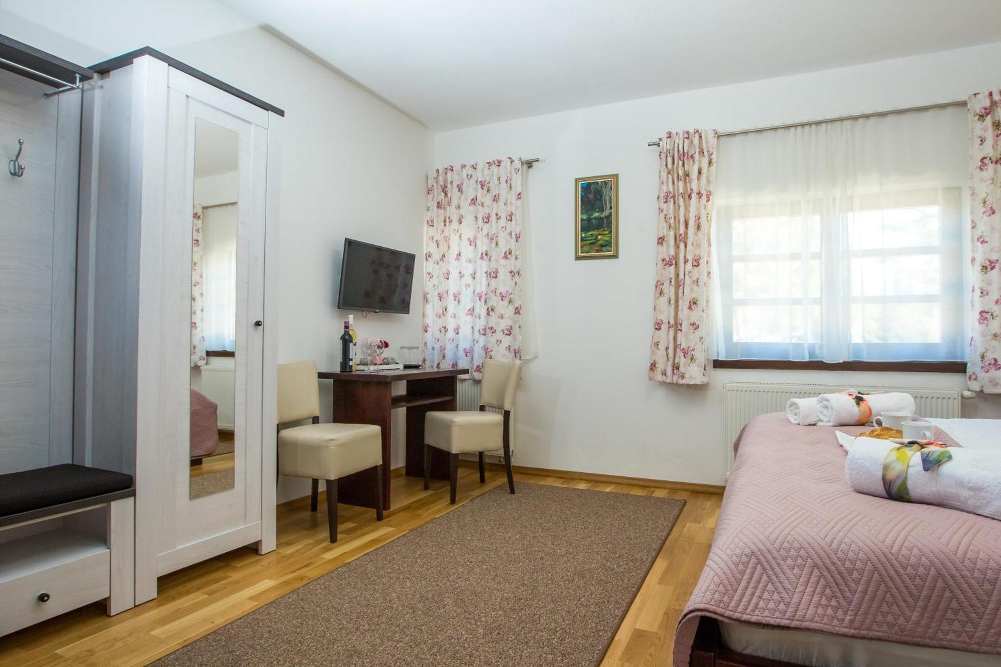 B&B Lady Of The Lake Jezerce Habitación foto